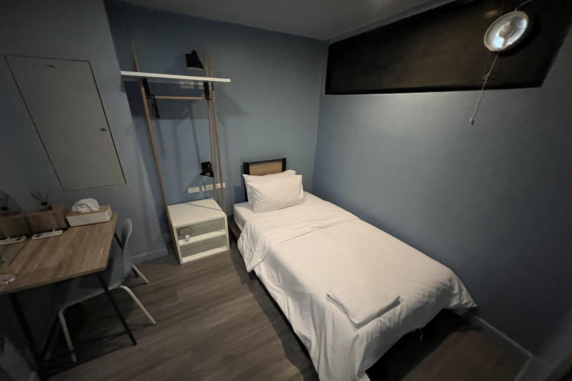 Simply Sleep Hostel Bangkok Dış mekan fotoğraf