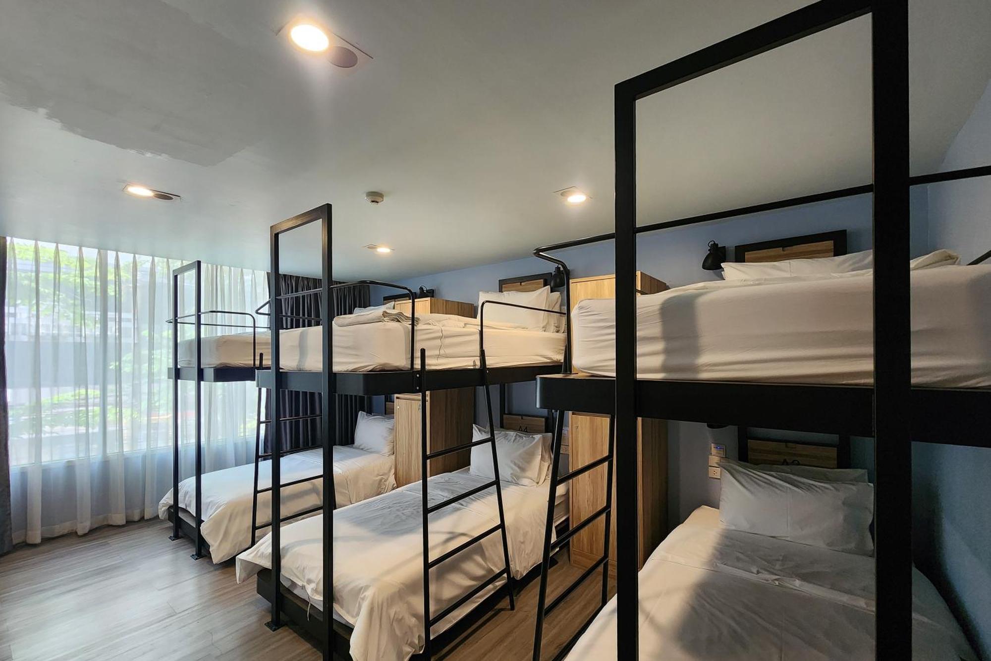 Simply Sleep Hostel Bangkok Dış mekan fotoğraf