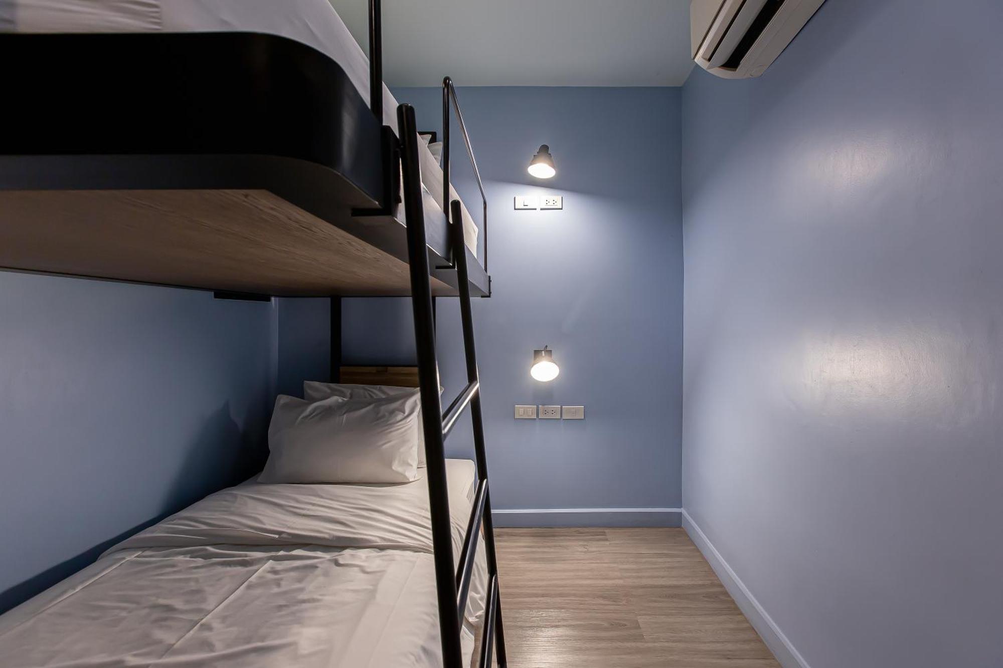 Simply Sleep Hostel Bangkok Dış mekan fotoğraf