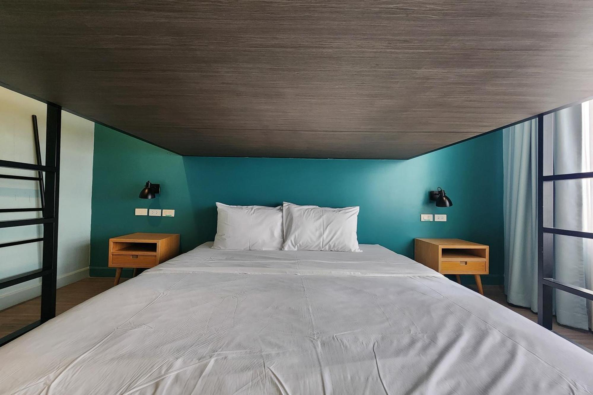 Simply Sleep Hostel Bangkok Dış mekan fotoğraf